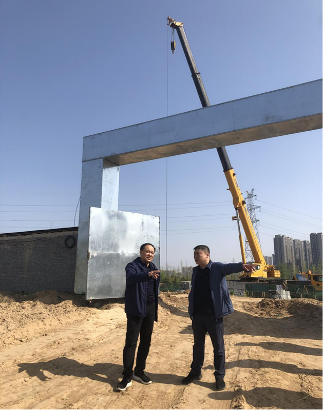 米乐网页版登录入口党委委员、副总经理张岩到侯寨新镇区安置区调研项目建设工作